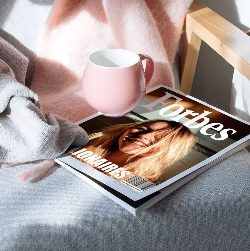 Photo effect - Magazine on the sofa